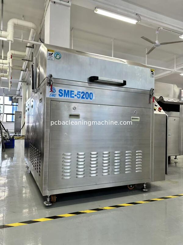 PLC Control Pallet Cleaning Machine With Touchscreen Interface Acid Base Chemical Cleaning Agent For Maintenance