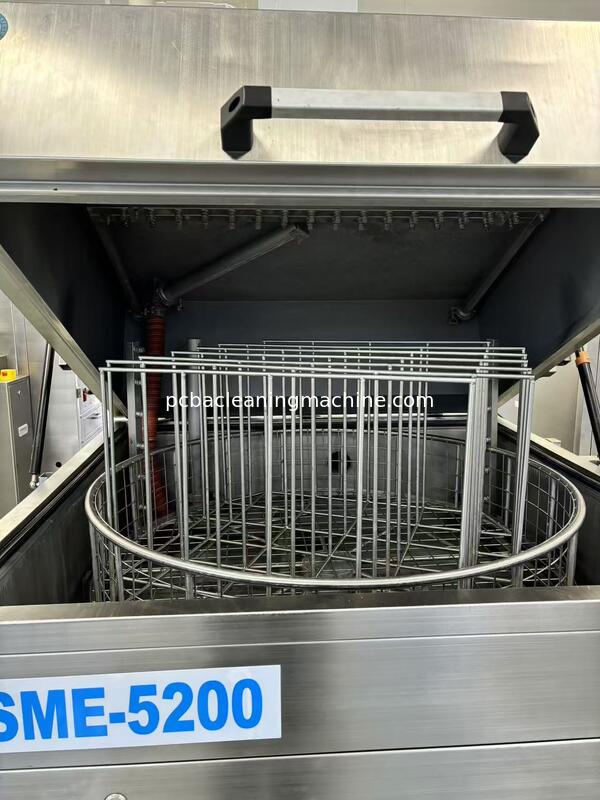 PLC Control Pallet Cleaning Machine With Touchscreen Interface Acid Base Chemical Cleaning Agent For Maintenance