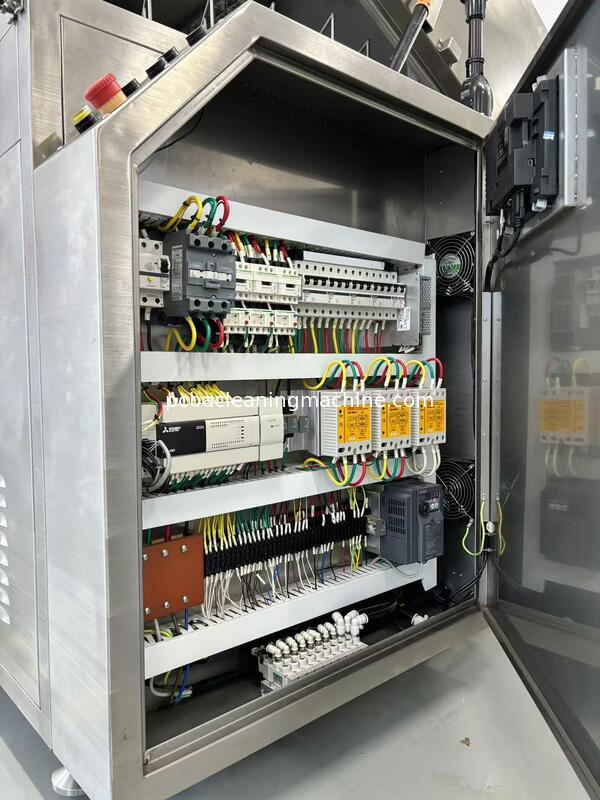 Máquina de limpieza de palets con control PLC, interfaz de pantalla táctil y agente de limpieza químico ácido-base para mantenimiento