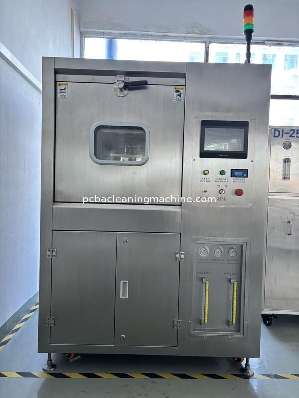 Cleanliness High For Small Amount Multi-Spec PCBA Wash PCBsize 330x250mm As Max Ensuring Circuit Board Maintenance