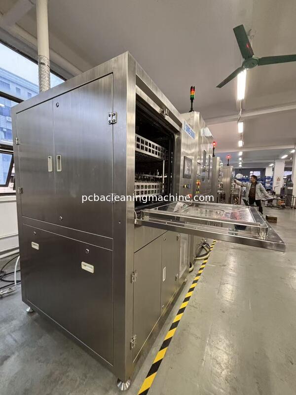 Cleanliness High For Small Amount Multi-Spec PCBA Wash PCBsize 330x250mm As Max Ensuring Circuit Board Maintenance