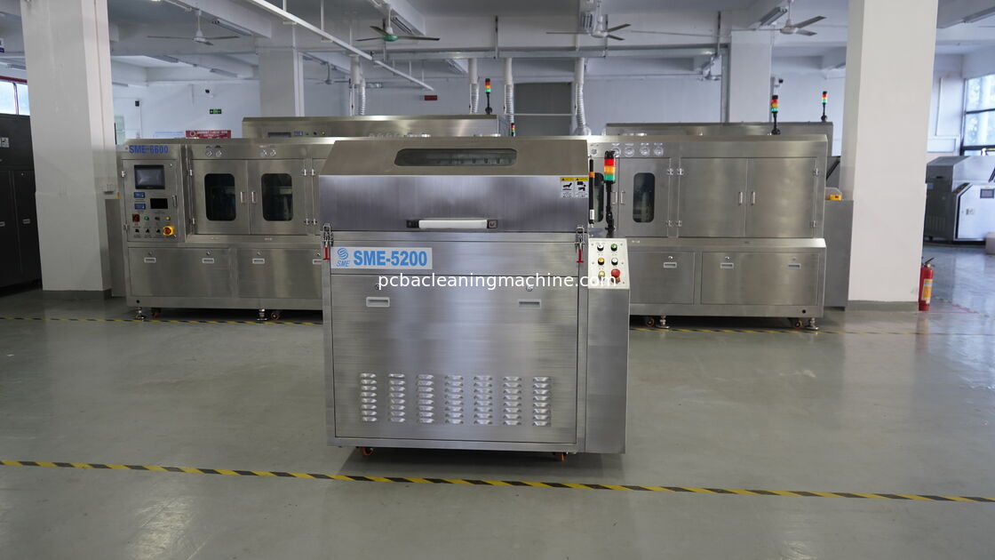 Verwijder de vlekken op PBCA met behulp van een chemisch reinigingsmiddel PCB-reinigingsmachine SME -5600T PCB-formaat 330x250mm als maximale reinigingsoplossing