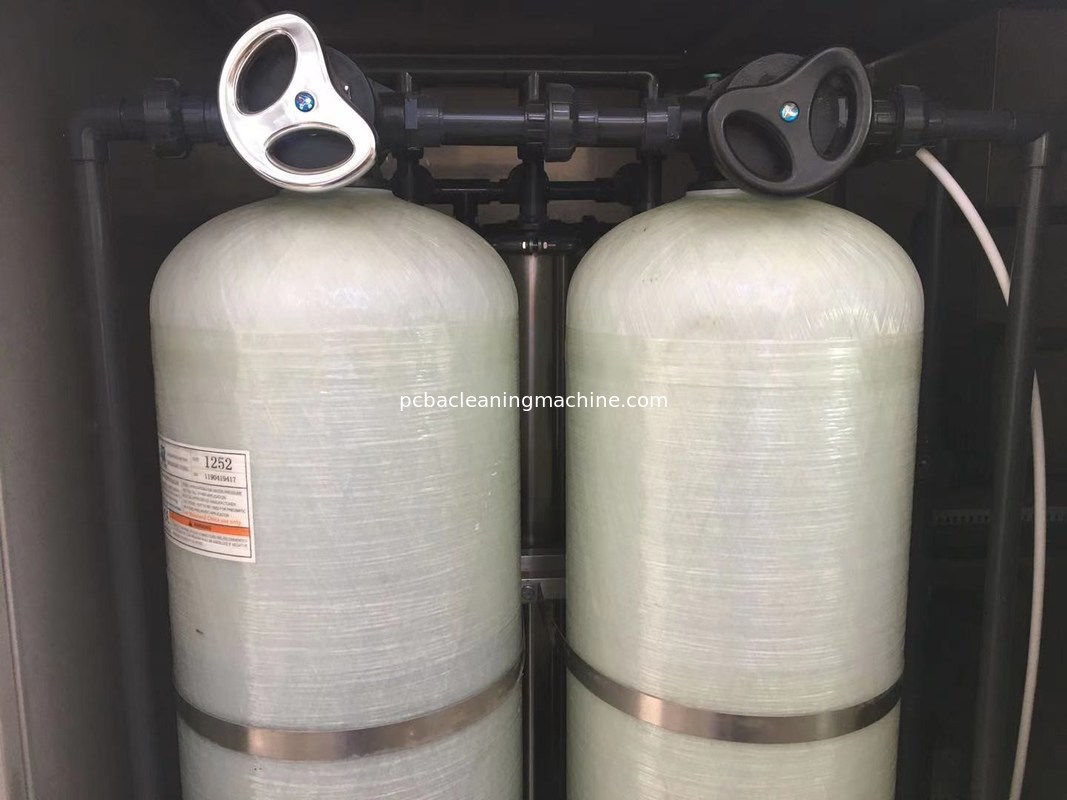 Maszyna do wody dejonizowanej o pojemności 250 L / H Rama ze stali nierdzewnej Maszyna do wody dejonizowanej o pojemności 160 litrów Maszyna do wody DI o pojemności 160 l